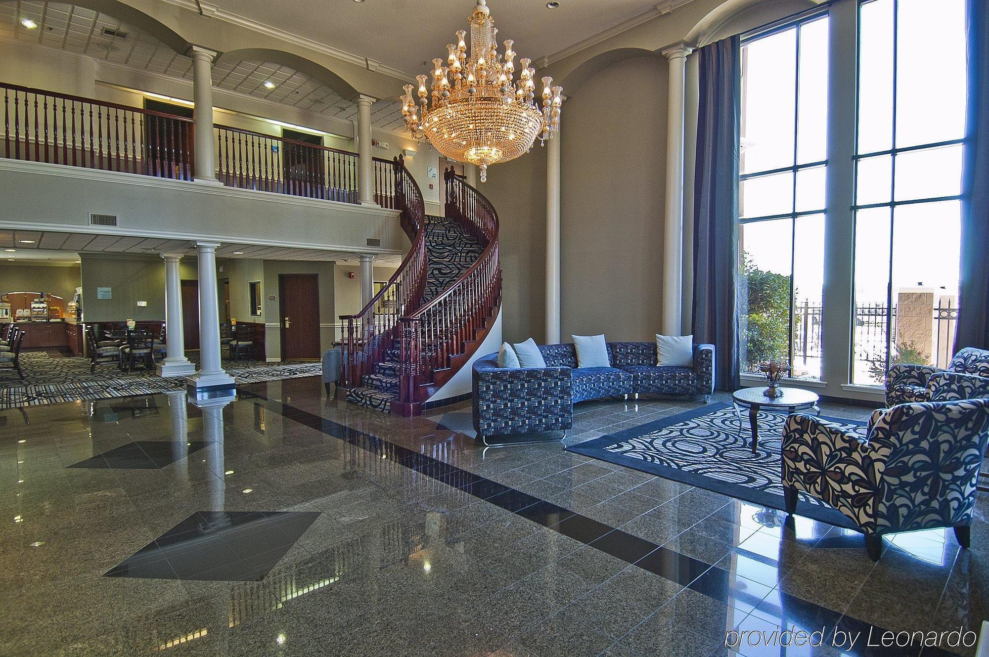 Holiday Inn Express Hotel And Suites Lake Charles By Ihg Dalaman gambar